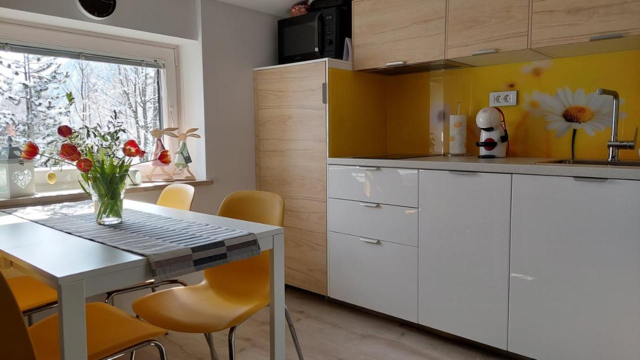גוזד מרטולז'ק Apartma Marjetica מראה חיצוני תמונה
